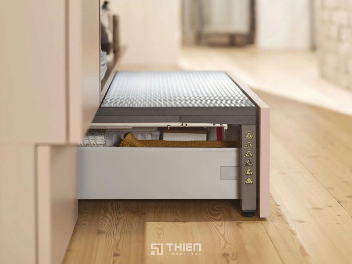 Ray âm bục thang ngăn kéo Blum Space Step Z95.4600 5993665